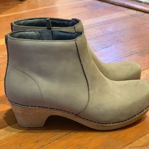 Dansko Maria Clog Ankle Bootie Taupe Nubuck